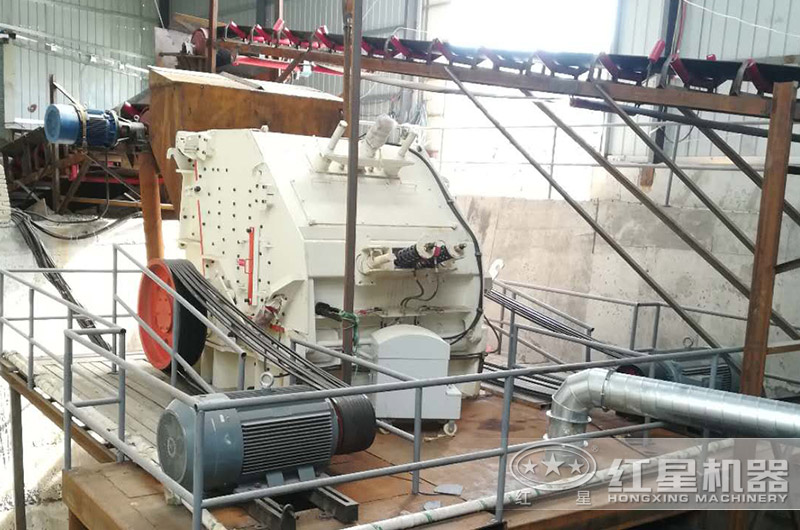 1214破碎機工作現場圖片